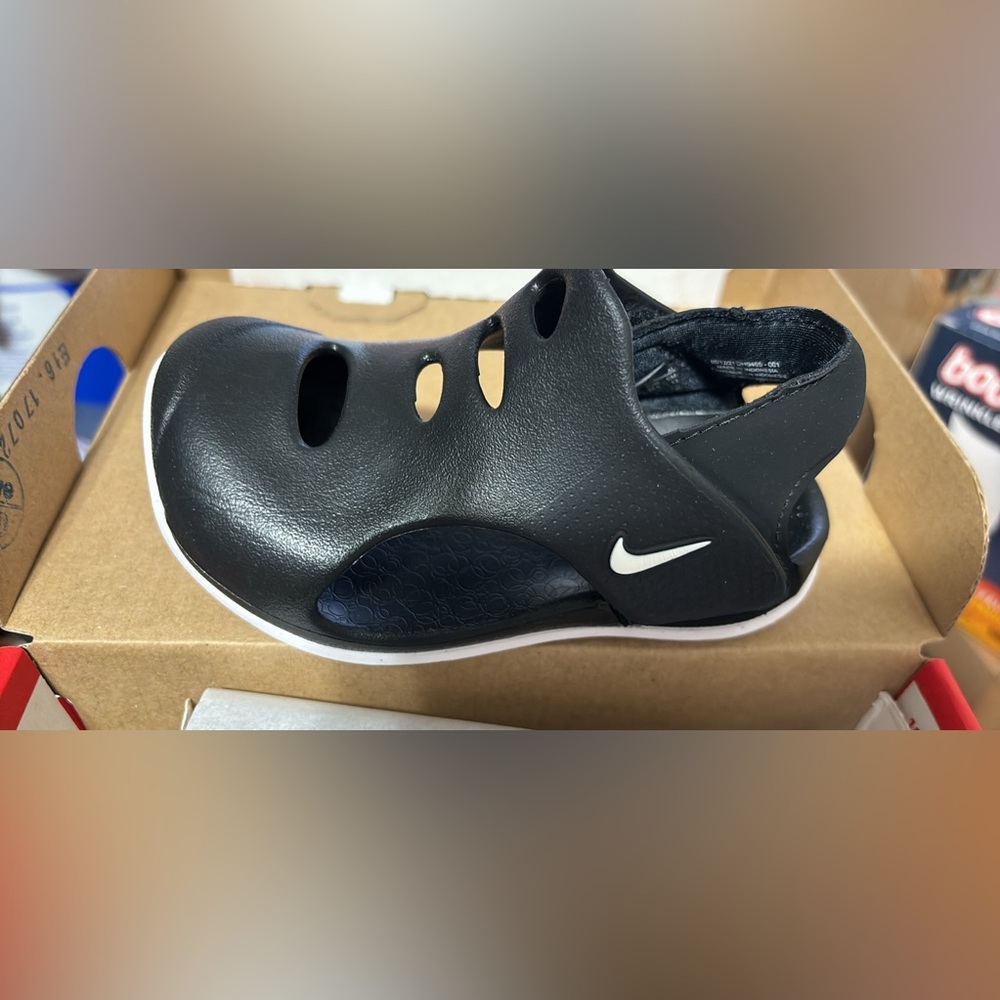 Nike sun ray protect sandals